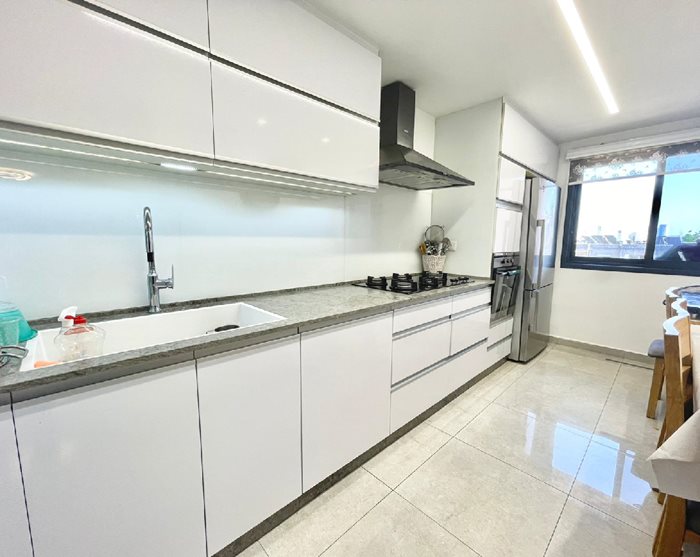 גרינבויים 15 לוד-09