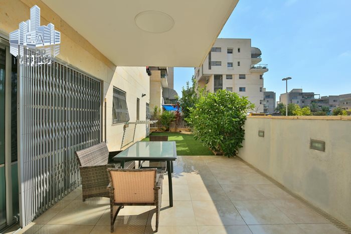 ישראל פוליאקוב 12 קריית האומנים רמלה